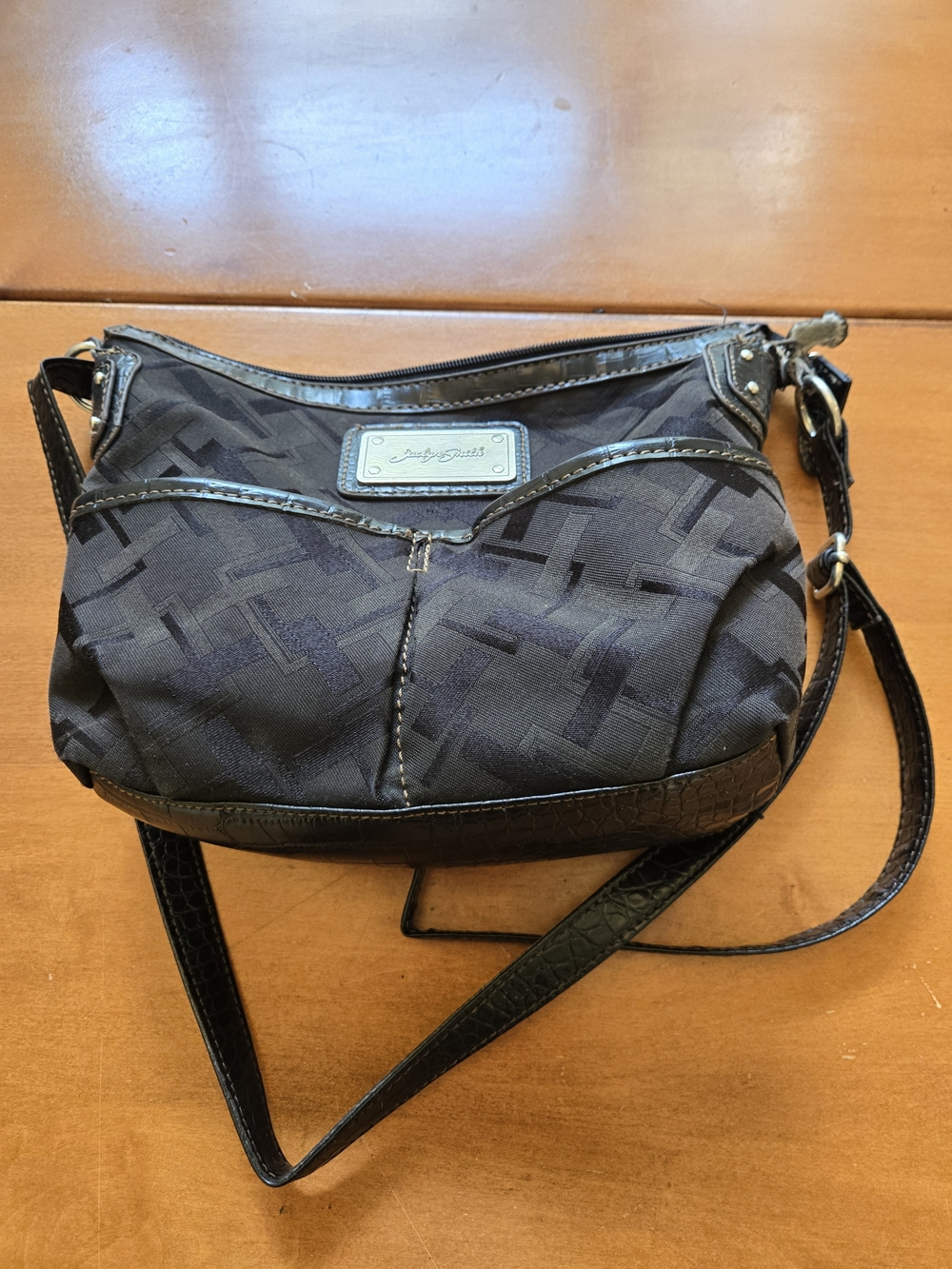 Jaclyn Smith Black Crossbody Bag